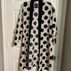 Black and cream mod kimono